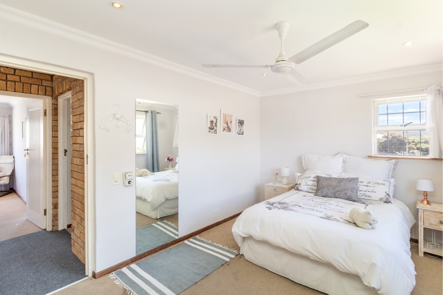 4 Bedroom Property for Sale in Fish Hoek Western Cape